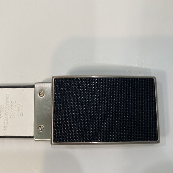 Kenneth Cole Reaction Reversible Black White Belt - Picture 10 of 12